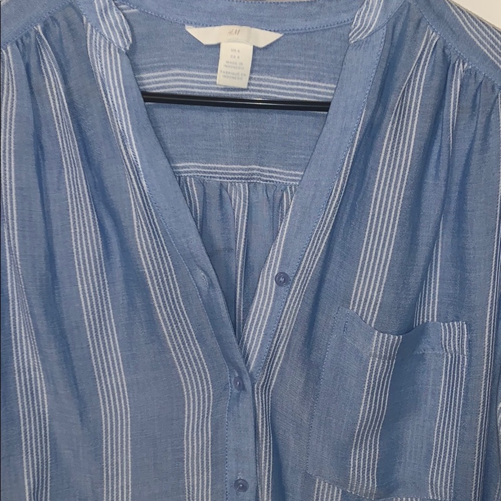 H&M button up - Picture 2 of 3